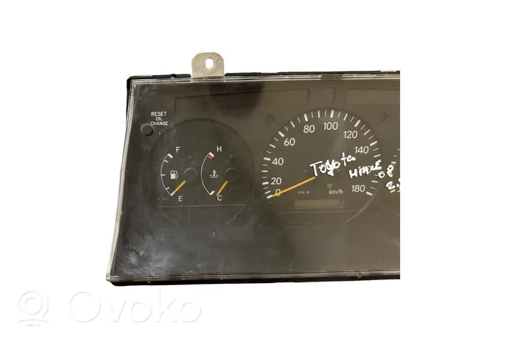 Toyota Hiace (H200) Compteur de vitesse tableau de bord 8380026881