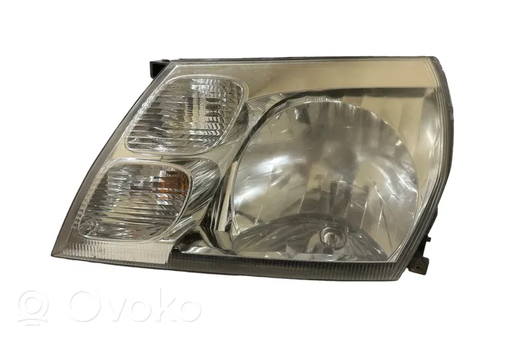 Toyota Hiace (H200) Lampa przednia 26123