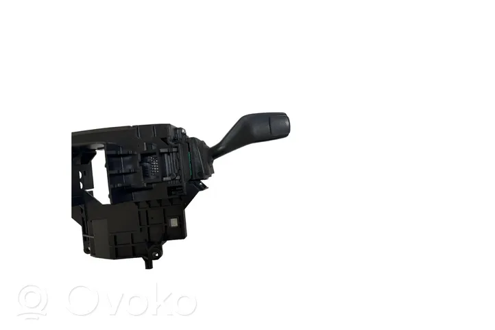 Ford Mondeo MK IV Pyyhkimen/suuntavilkun vipukytkin 6G9T13N064DJ