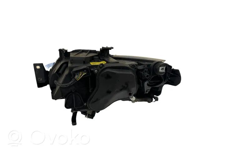 BMW 3 E92 E93 Lampa przednia 0301230272