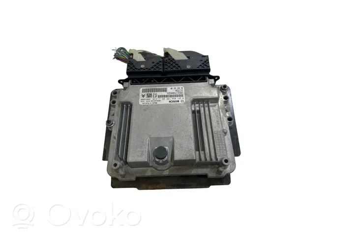 Peugeot 308 Calculateur moteur ECU 9806460480