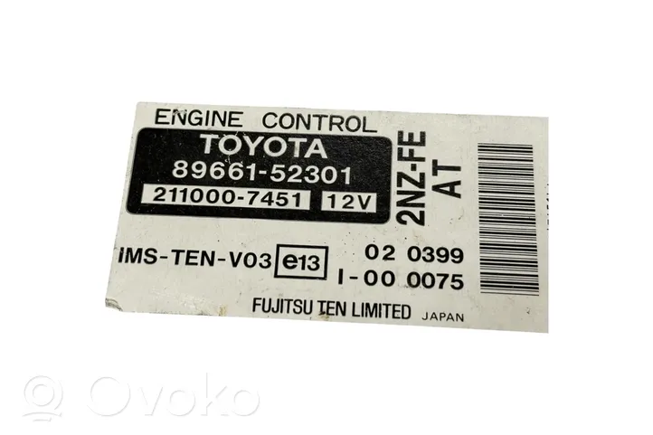 Toyota Yaris Verso Sterownik / Moduł ECU 8966152301