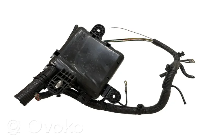 Nissan Leaf I (ZE0) Module de fusibles 7154745130