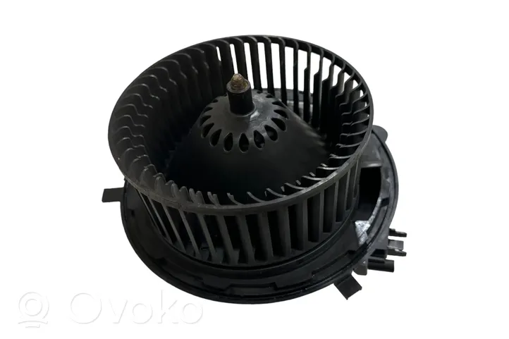 Volkswagen Golf VII Ventola riscaldamento/ventilatore abitacolo 5Q1819021B