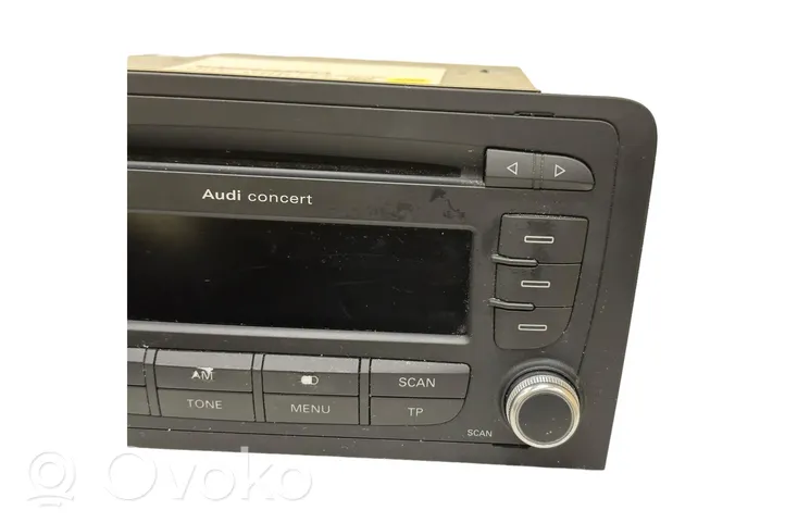 Audi A3 S3 8P Panel / Radioodtwarzacz CD/DVD/GPS 8P0035186AB