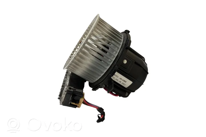 Audi Q5 SQ5 Ventola riscaldamento/ventilatore abitacolo 668ADB002