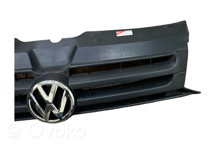 Volkswagen Transporter - Caravelle T5 Maskownica / Grill / Atrapa górna chłodnicy 7E0853653