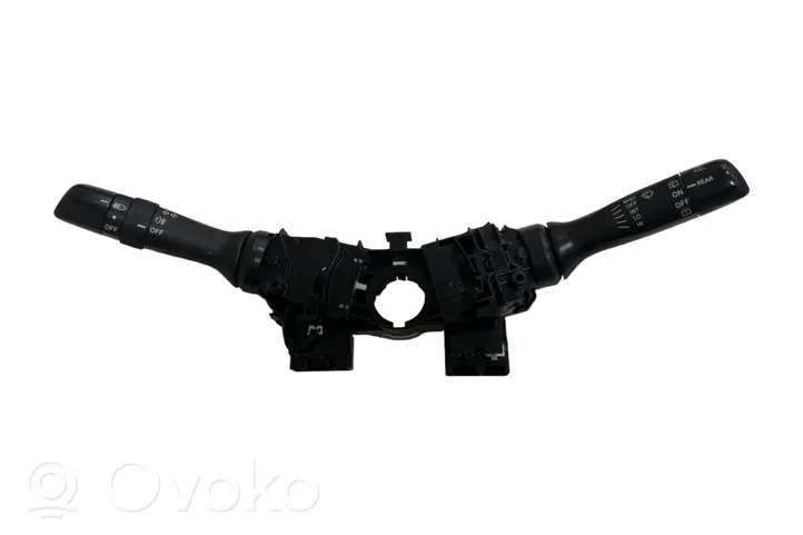 Toyota Yaris Commodo, commande essuie-glace/phare 17F143