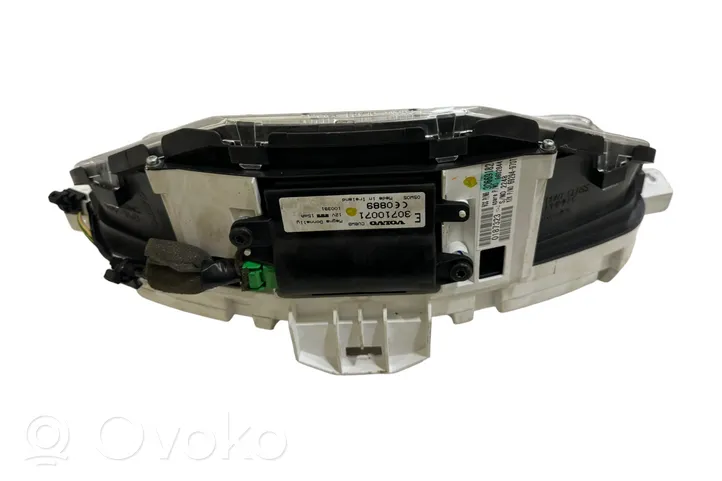 Volvo V50 Compteur de vitesse tableau de bord 30669182