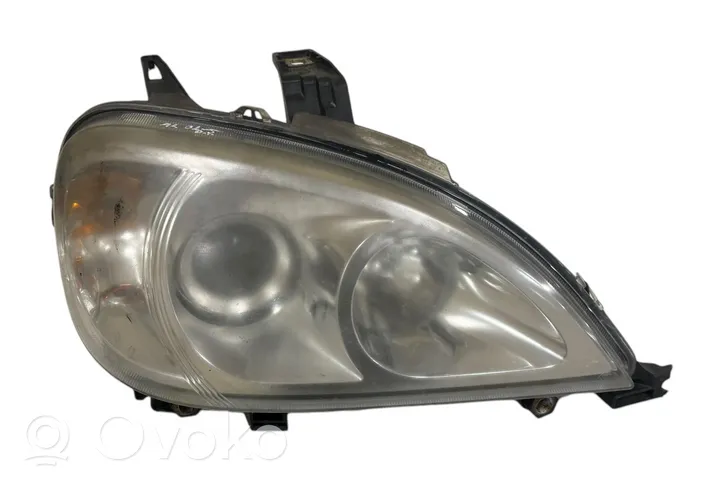 Mercedes-Benz ML W163 Lampa przednia 22315600