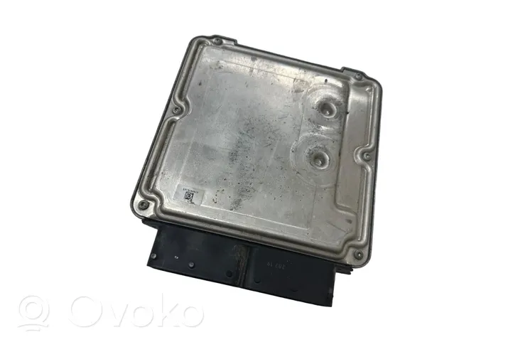 Volkswagen PASSAT B8 Sterownik / Moduł ECU 04L907309M