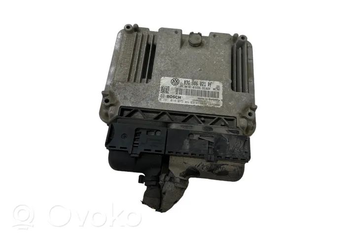 Volkswagen Caddy Calculateur moteur ECU 03G906021AB