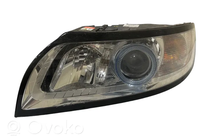 Volvo V50 Lampa przednia 31299587