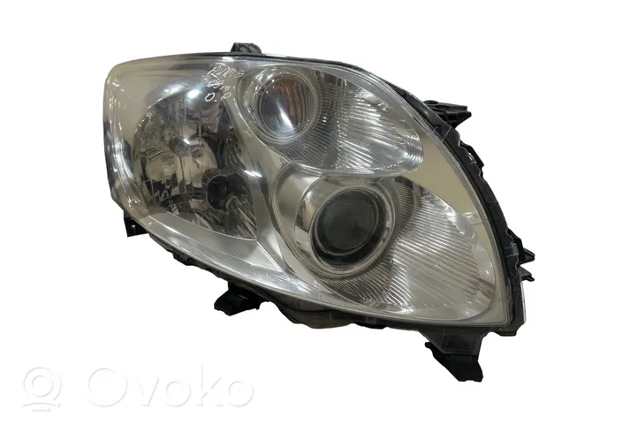 Toyota Auris 150 Faro/fanale 8111002470