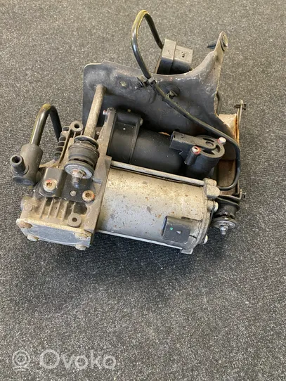 Mercedes-Benz S W222 Compressore/pompa sospensioni pneumatiche A0993200104