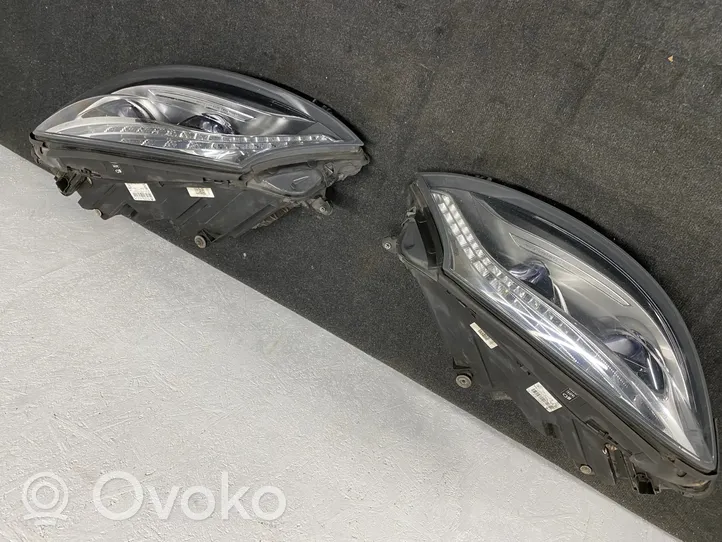 Mercedes-Benz S W222 Lot de 2 lampes frontales / phare A2228200759