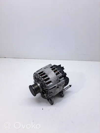 Audi A5 8T 8F Lichtmaschine Cbgd0621c031