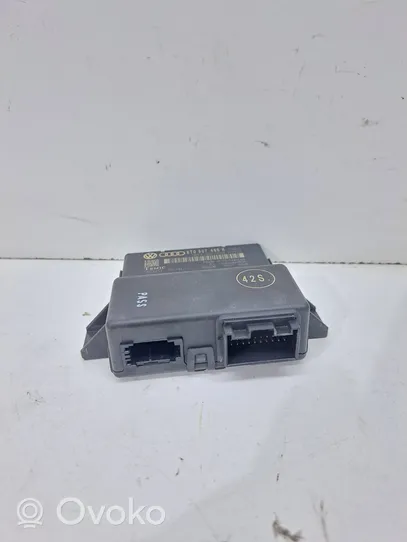 Audi A5 8T 8F Gateway control module 8T0907468K