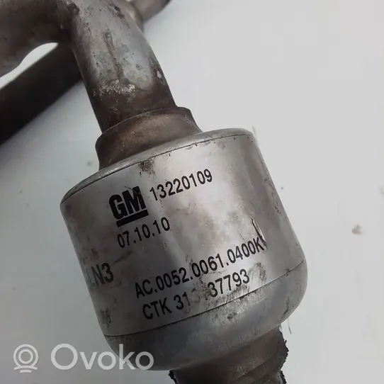 Opel Insignia A Gaisa kondicioniera caurulīte (-es) / šļūtene (-es) 13220109
