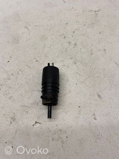 Mercedes-Benz S W140 Pompe de lave-glace de pare-brise E13021168