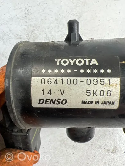 Toyota Prius (XW20) Pompe à eau de liquide de refroidissement 0641000951