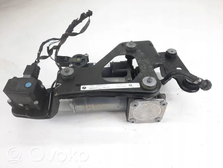 BMW X5 E70 Supporto del compressore ad aria dello pneumatico 6789938