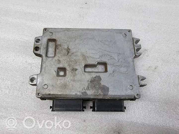 Suzuki Kizashi Calculateur moteur ECU 3391057L0