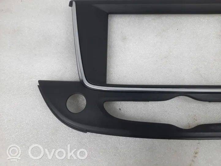 Opel Crossland X Cadre, panneau d'unité radio / GPS 39137997