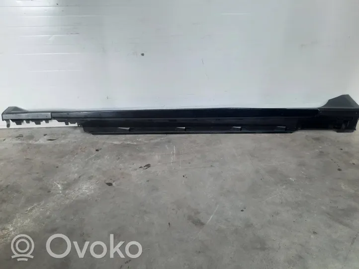 Audi RS6 C8 Sill/side skirt trim 