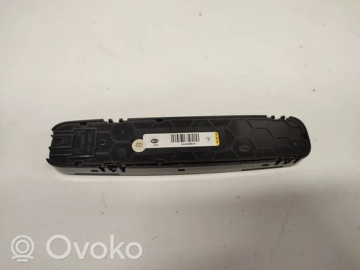 Mercedes-Benz C W205 Lampka podsufitki tylna A2389065100