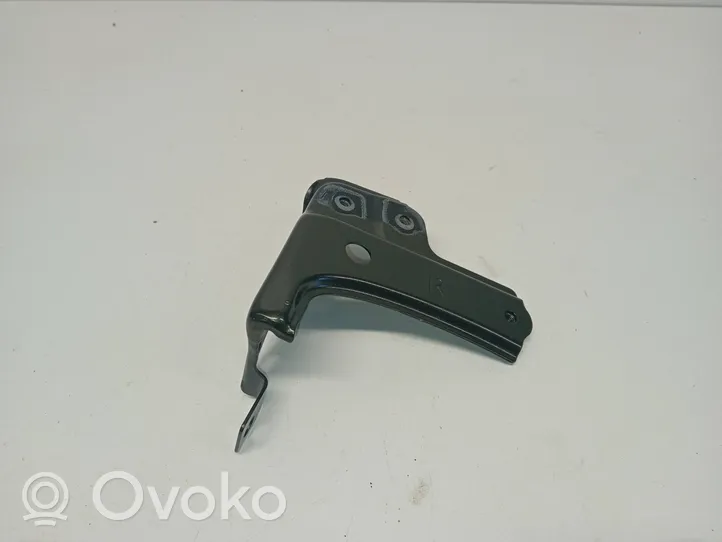 Lexus UX Fender mounting bracket 