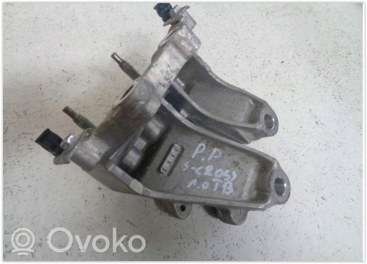 Suzuki SX4 S-Cross Support, suspension du moteur 