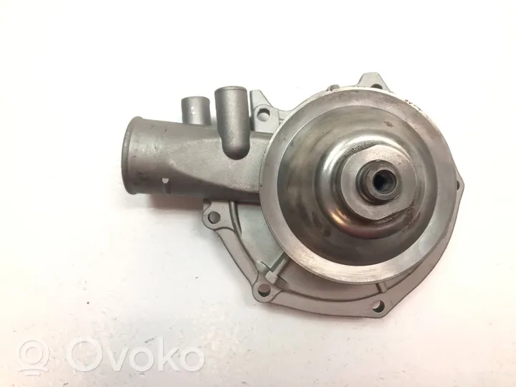 Opel Senator B Water pump 1334009