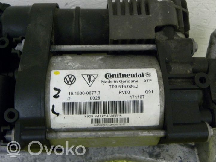 Volkswagen Touareg II Air suspension compressor/pump 7p0616006j