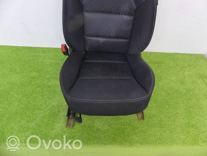 Infiniti QX30 Asiento delantero del conductor 