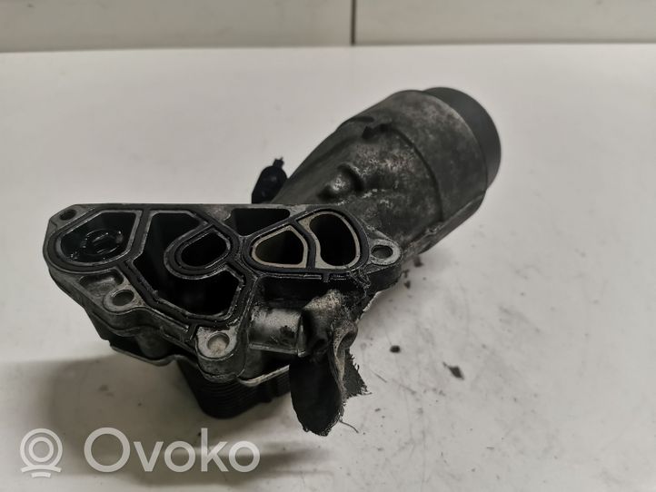 Citroen C4 I Oil filter mounting bracket 