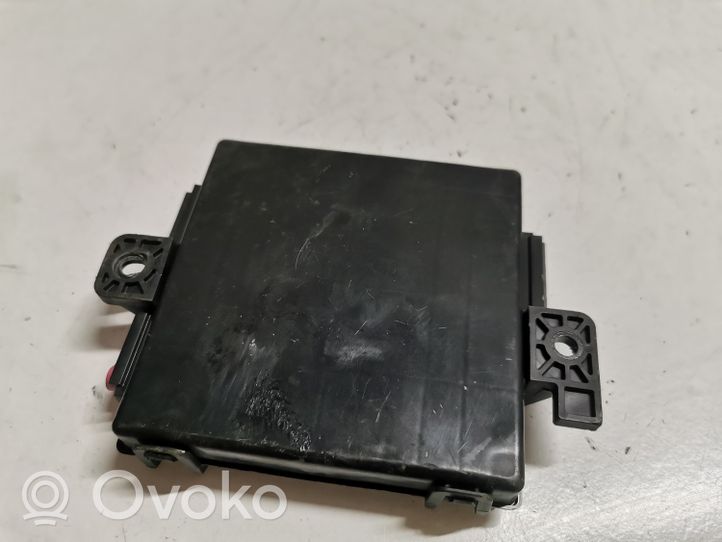 Dodge Durango Antenas vadības bloks P68343278AD