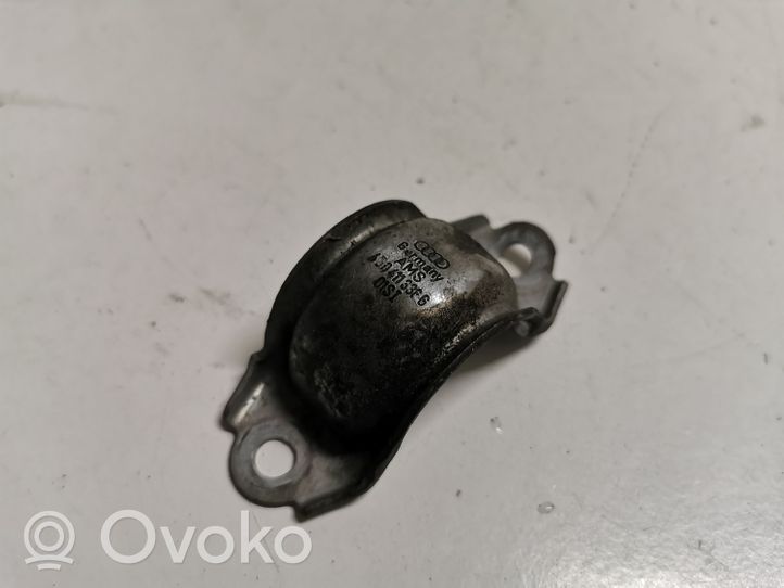 Audi A5 8T 8F Supporto per boccola della barra antirollio, anteriore 4D0411336G