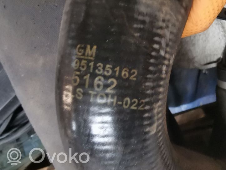 Buick Encore I Välijäähdyttimen letku 95135162