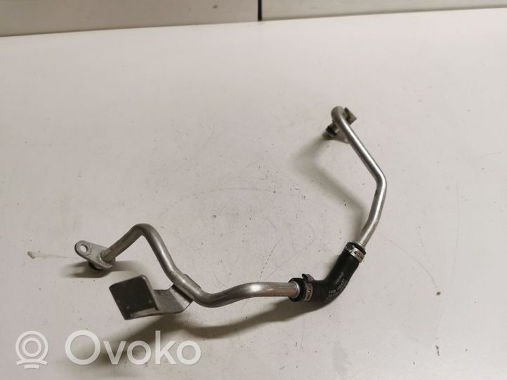 Mercedes-Benz C AMG W205 Turbo turbocharger oiling pipe/hose 970354157233
