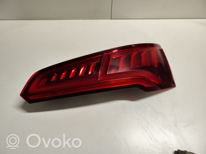 Audi Q5 SQ5 Lampy tylnej klapy bagażnika 