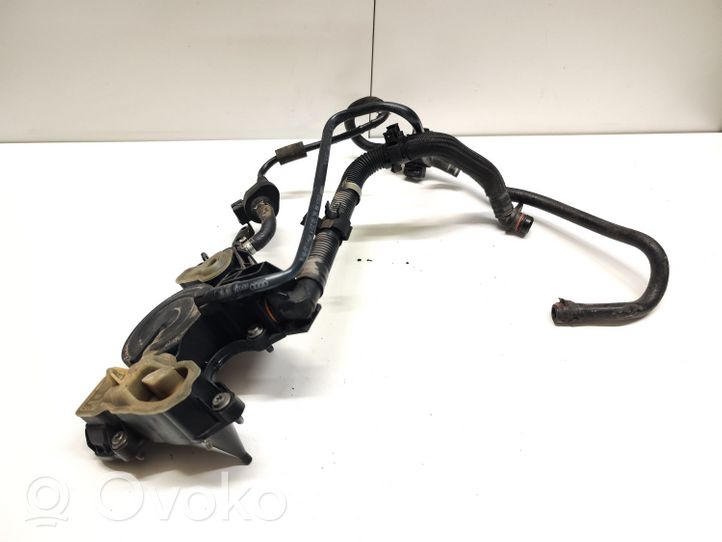 Audi Q7 4M Separatore dello sfiato dell’olio 06K103495AS