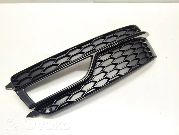 Audi A5 8T 8F Grille inférieure de pare-chocs avant 8T0807681M