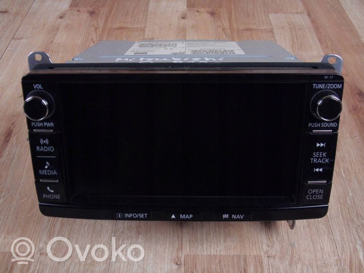 Mitsubishi Outlander Panel / Radioodtwarzacz CD/DVD/GPS 8750A592