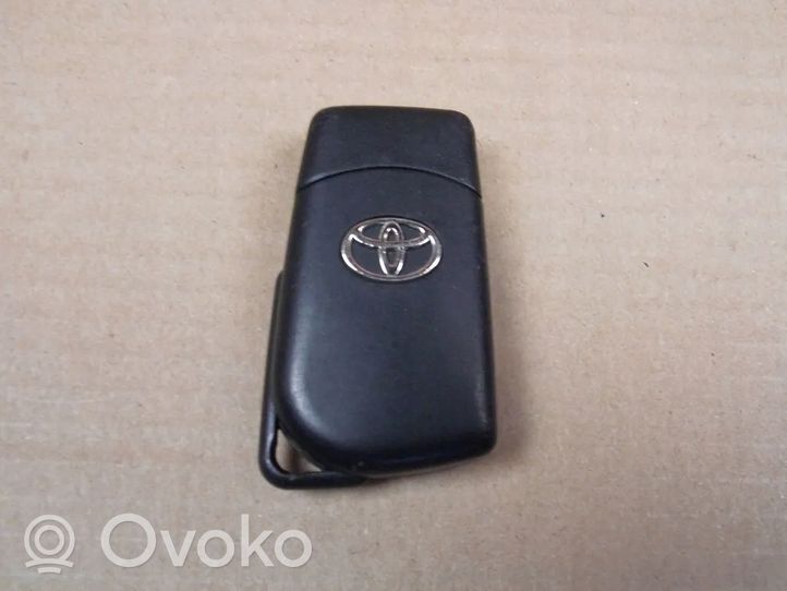 Toyota Yaris XP210 Klucz / Karta zapłonu 