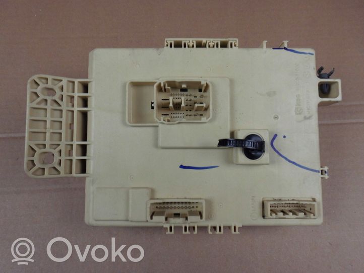 Hyundai Santa Fe Fuse module 91951S1470