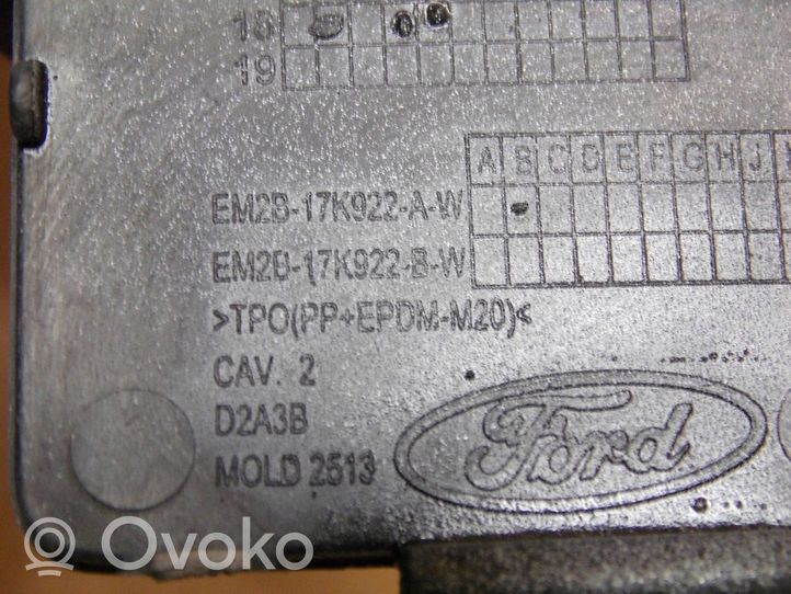 Ford S-MAX Takapuskurin hinaussilmukan suojakansi EM2B17K922A