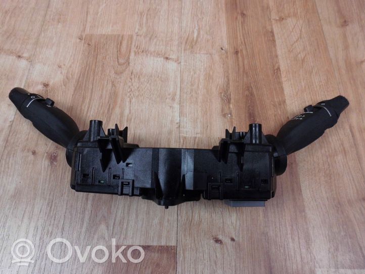 Hyundai i30 Leva/interruttore dell’indicatore di direzione e tergicristallo 93404S0860