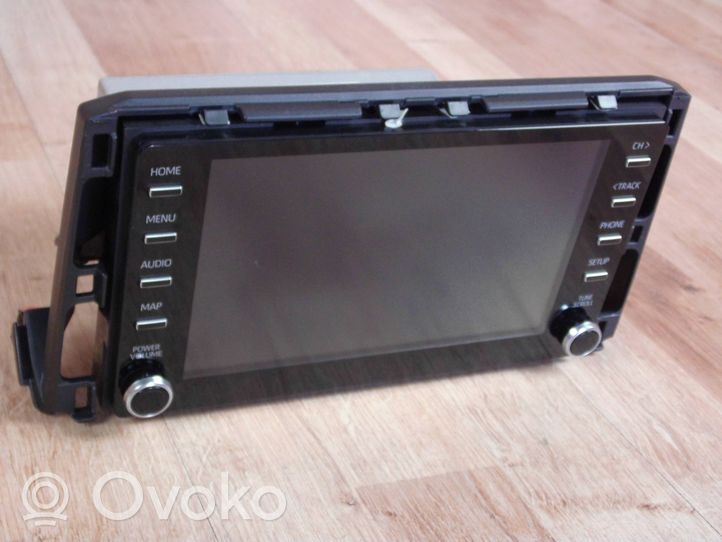 Suzuki Swace Panel / Radioodtwarzacz CD/DVD/GPS 8614002F70