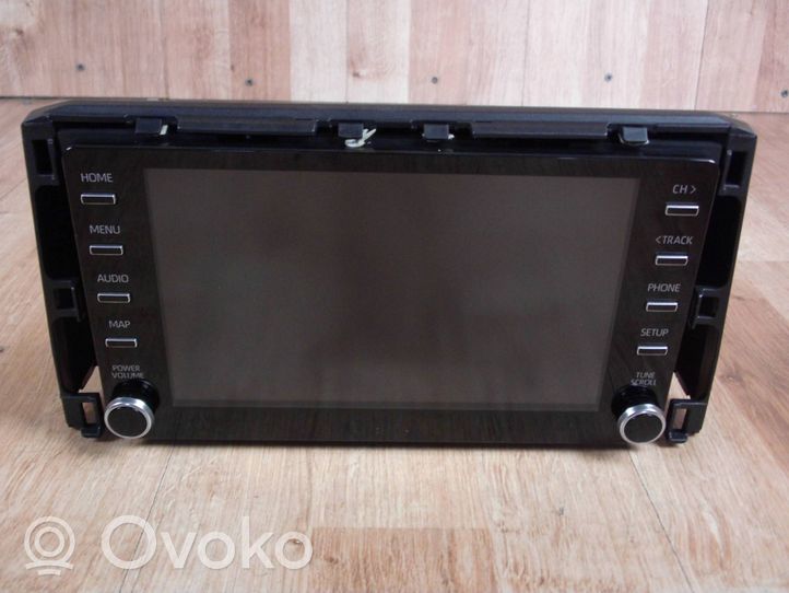 Suzuki Swace Panel / Radioodtwarzacz CD/DVD/GPS 8614002F70